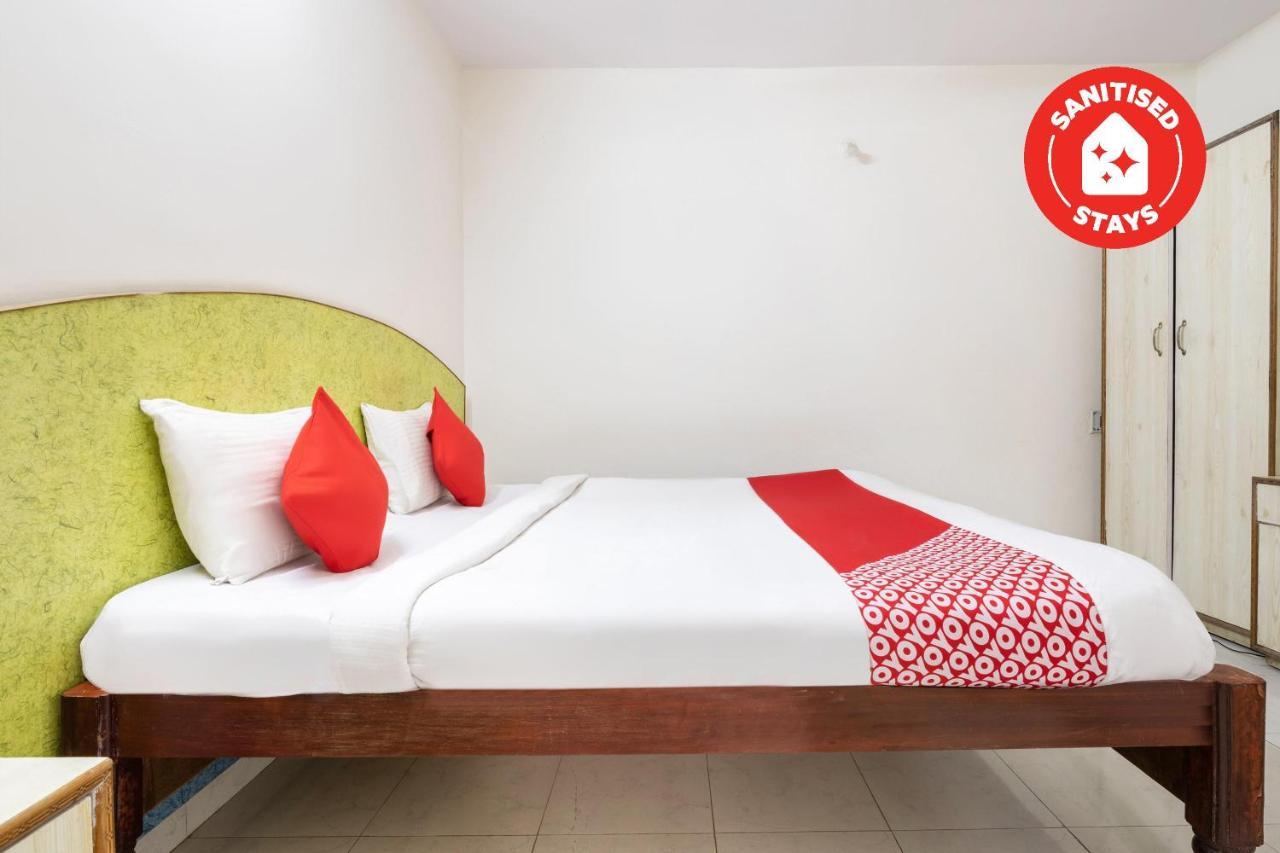 Oyo 16123 Chandana Deluxe Bangalore Eksteriør bilde