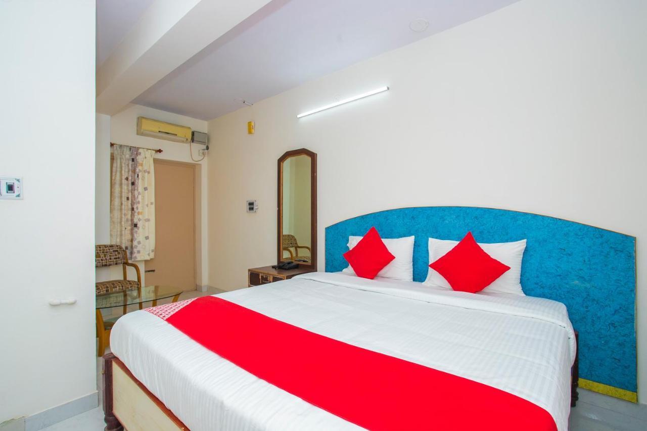 Oyo 16123 Chandana Deluxe Bangalore Eksteriør bilde