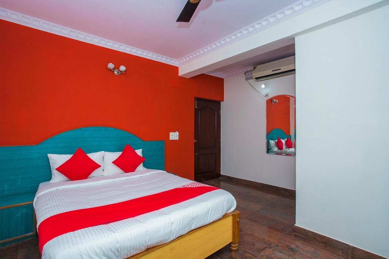 Oyo 16123 Chandana Deluxe Bangalore Eksteriør bilde