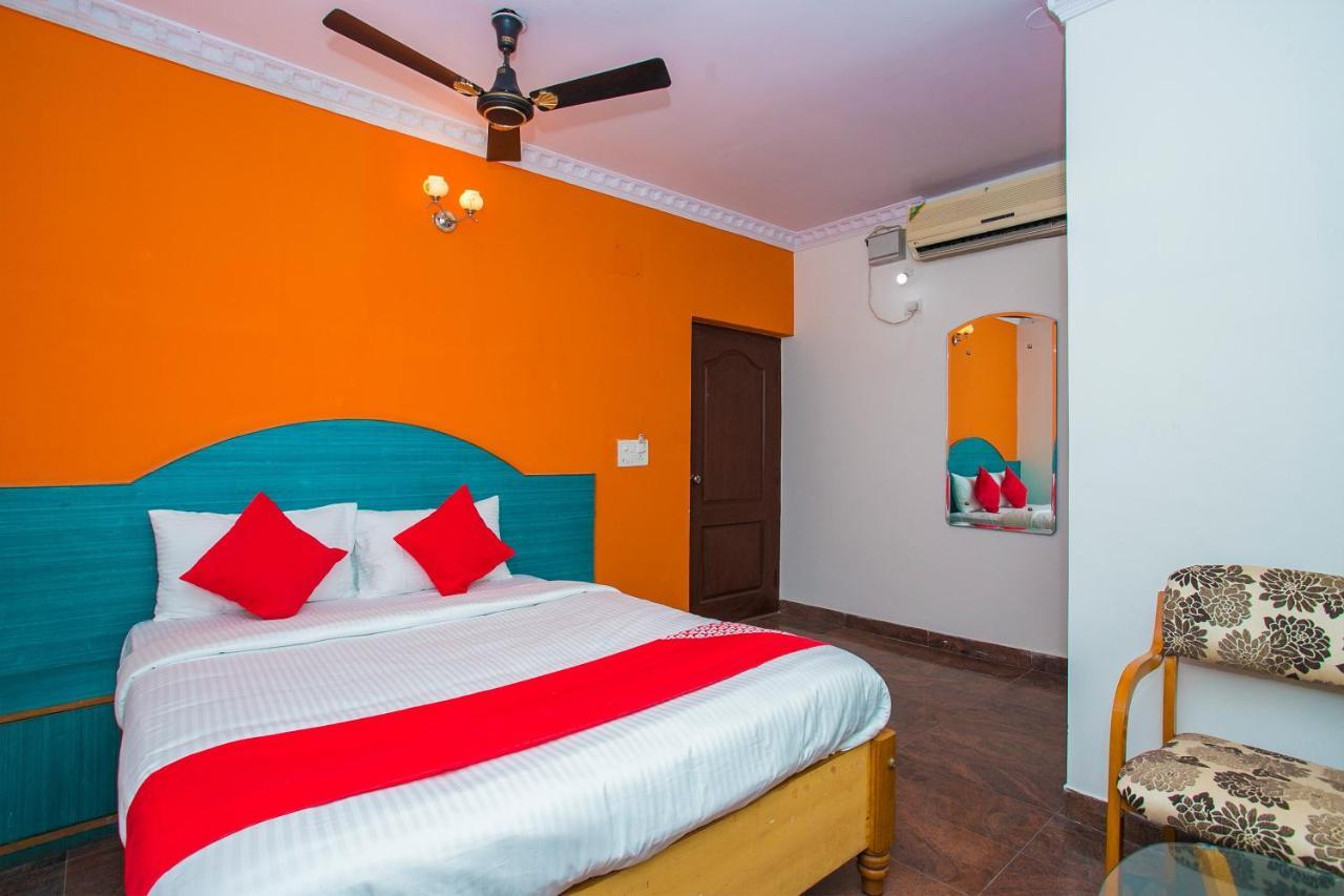 Oyo 16123 Chandana Deluxe Bangalore Eksteriør bilde
